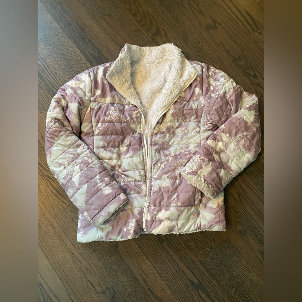 Lilac camo mossbud jacket from north face